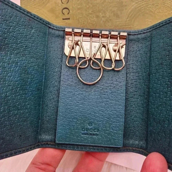 Gucci Canvas Monogram Studded leather  6 Key Holder case - Picture 11 of 15